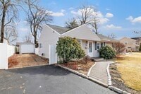 Building Photo - 376 Folino Dr