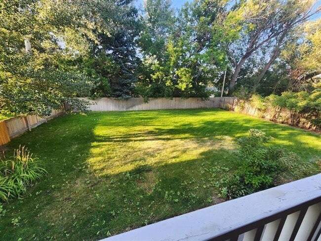 Building Photo - Massive - Remodeled 5 bedroom home!!