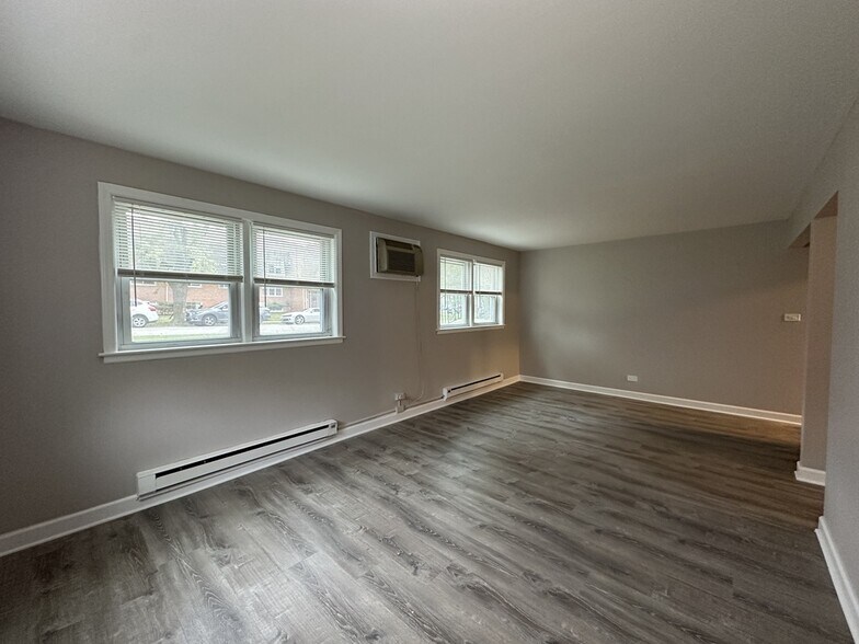 Building Photo - 430-40 Stevens Dr