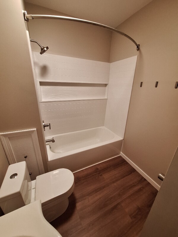 Building Photo - 10 Euclid Ave