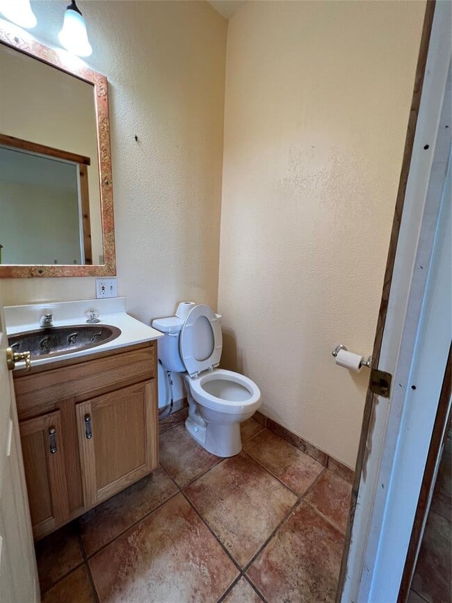 Building Photo - 333 Co Rd 497