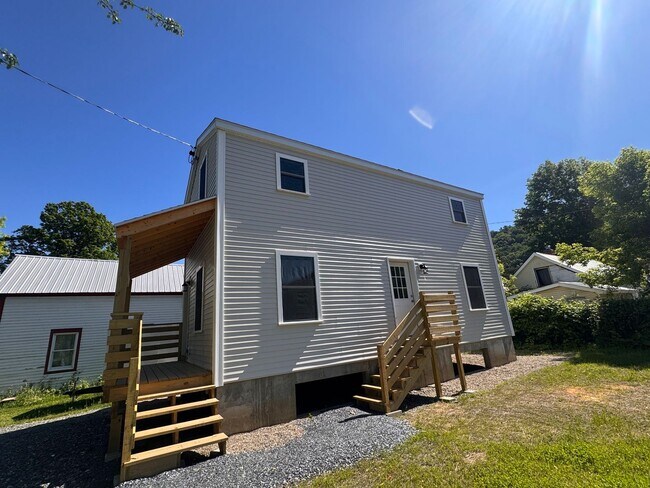 Building Photo - Brand-New 2-Bedroom, 1-Bath Single-Family Home (CURRENTLY UNDER CONTRACT)