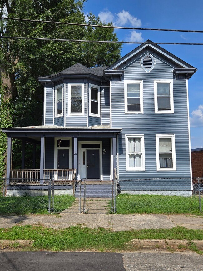 Building Photo - Lovely 3bd , 2bath