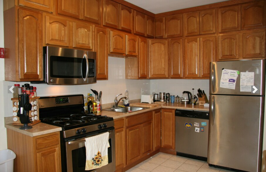 Building Photo - 54 Hobson St