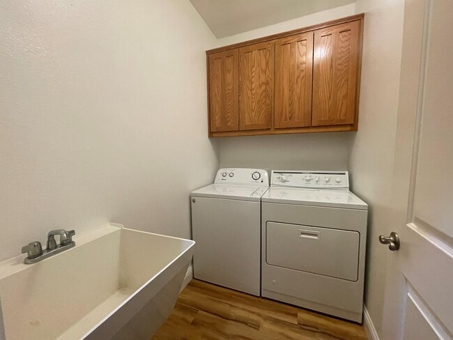 Building Photo - 1 Hidden Brooke Way