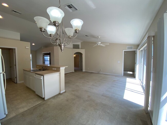 Building Photo - 2817 NW 18th Pl