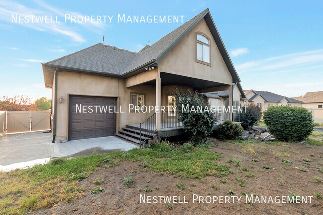 Building Photo - 10252 Eden Crest Rd