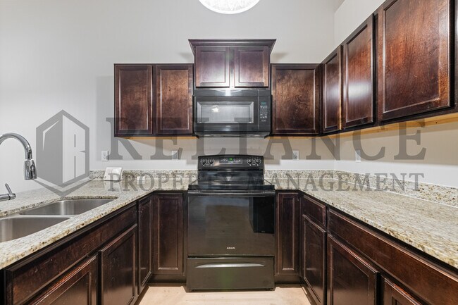 Building Photo - 3411 E Aster St