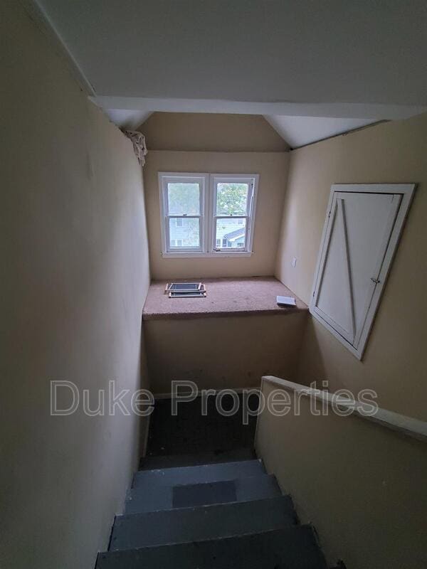 Building Photo - 10 Edgeland St