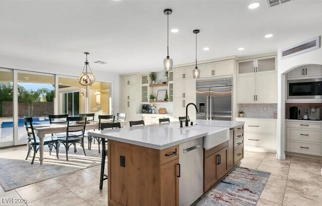 Building Photo - 7277 Sashaying Spirit Ct