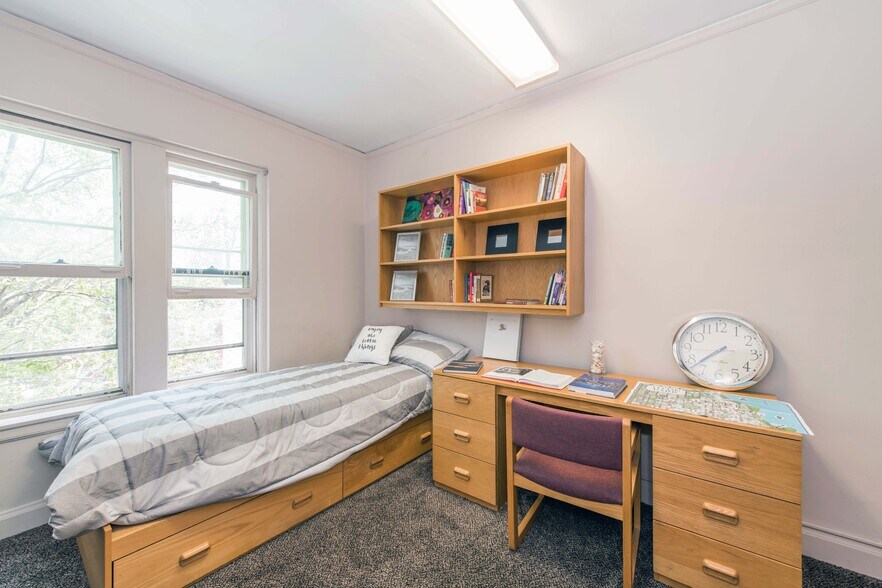 5445 Ingleside Apartments 5445 S Ingleside Ave Chicago IL 60615