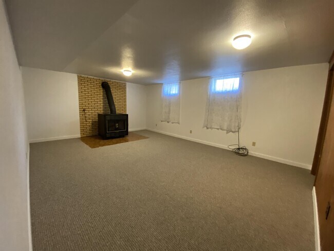 Building Photo - 3408 14th Ave S