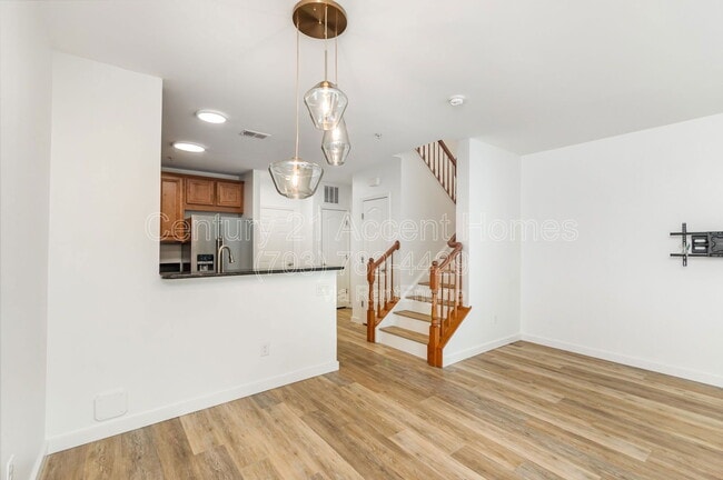 Building Photo - 22824 Ferncrest Terrace