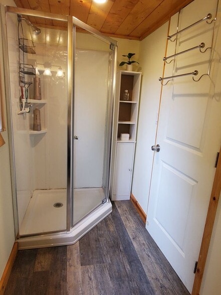 Building Photo - 995 Ainalako Rd