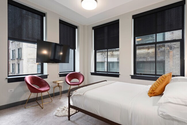 Building Photo - 29 S LaSalle St