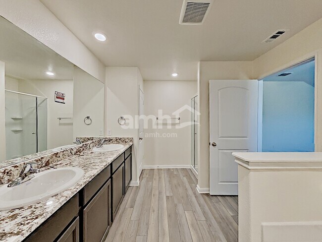 Building Photo - 7938 Cactus Plum Dr