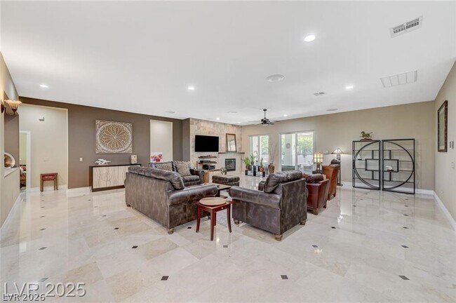 Building Photo - 2101 Grand Island Ct