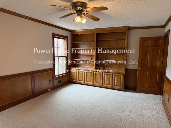 Building Photo - 3209 Henderson Walk
