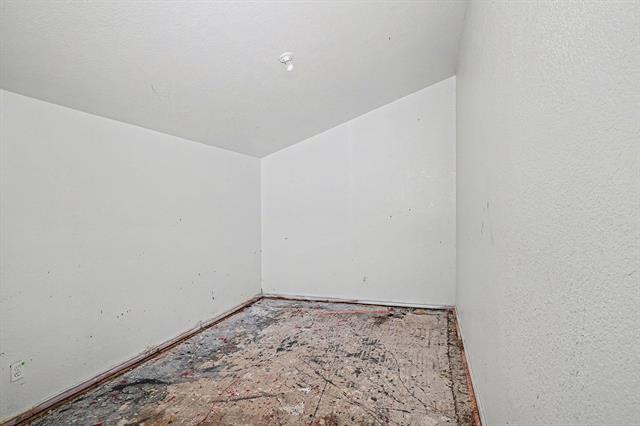 Building Photo - 5421 Buchanan St