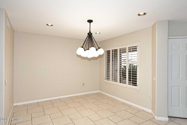 Building Photo - 14211 N Cameo Dr