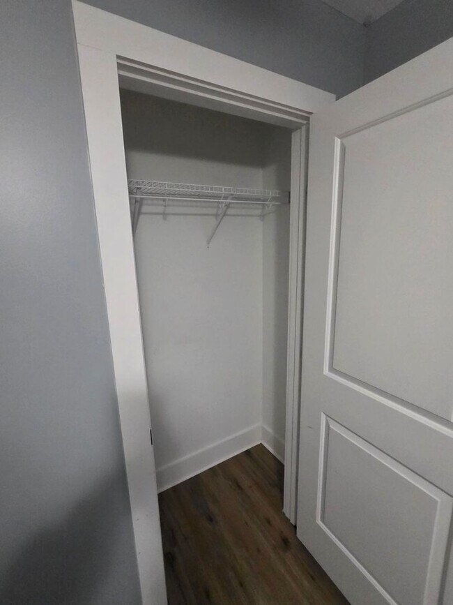 Building Photo - Large 3 Bedroom Townhouse in South Nashville