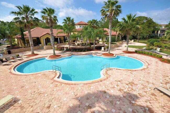 Building Photo - The Largest 3BR/2BA Las Palmas Condo