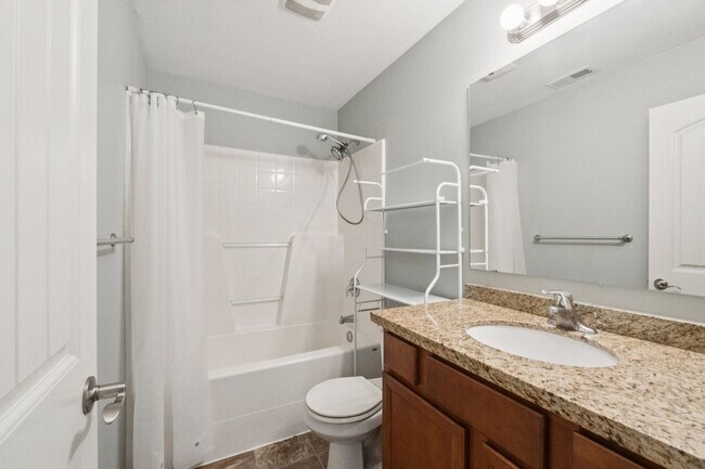 Building Photo - Well maintained 4-Bedroom 2.5 bath Graham home w/ Multiple Living Areas