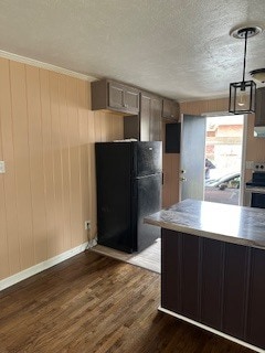 Building Photo - 2064 Mango Cir