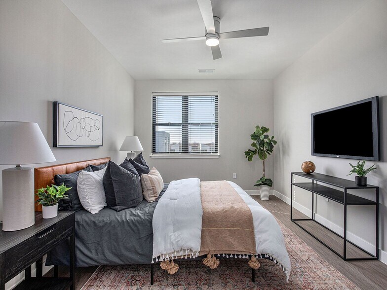 Signature at West Pryor 2100 NW Lowenstein Dr Lees Summit MO 64081