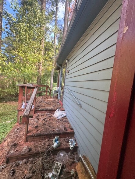 Building Photo - 208 Carol Dr