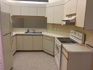 Building Photo - 6531 SE Federal Hwy