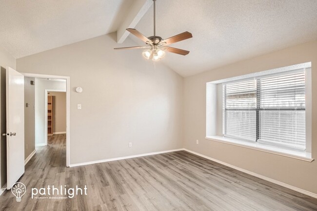 Building Photo - 2525 Brushwood Ln
