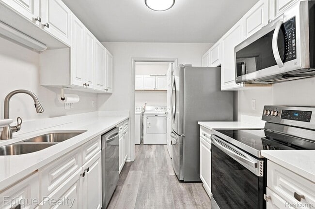 Building Photo - 3575 Tremonte Cir