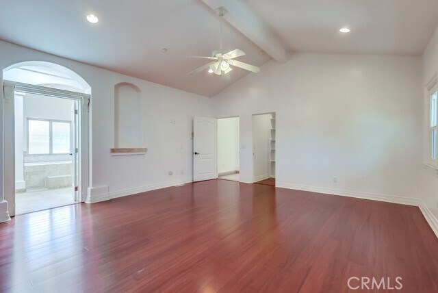 Building Photo - 512 N Juanita Ave