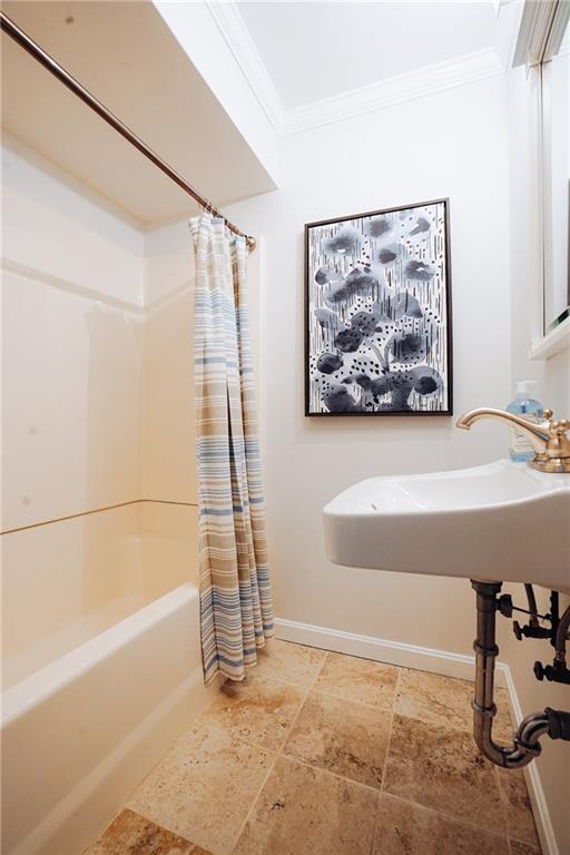 Building Photo - 603 Thames St