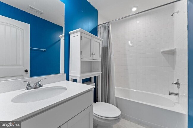 Building Photo - 5508 Redgum Ln