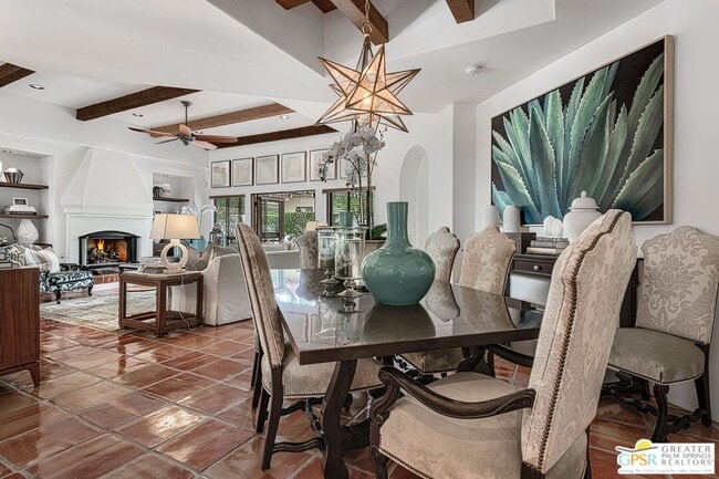 Primary Photo - 1360 E Tachevah Dr