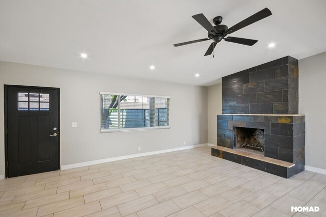 Building Photo - 3555 E 4th St