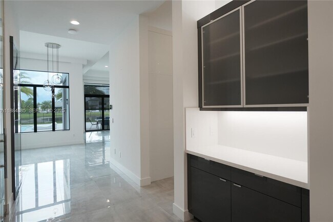 Building Photo - 17241 Carretto Ct