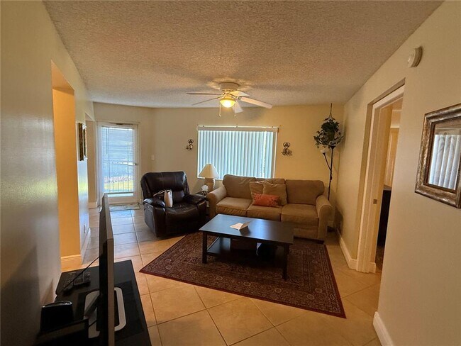 Building Photo - 1515 Pinellas Bayway S
