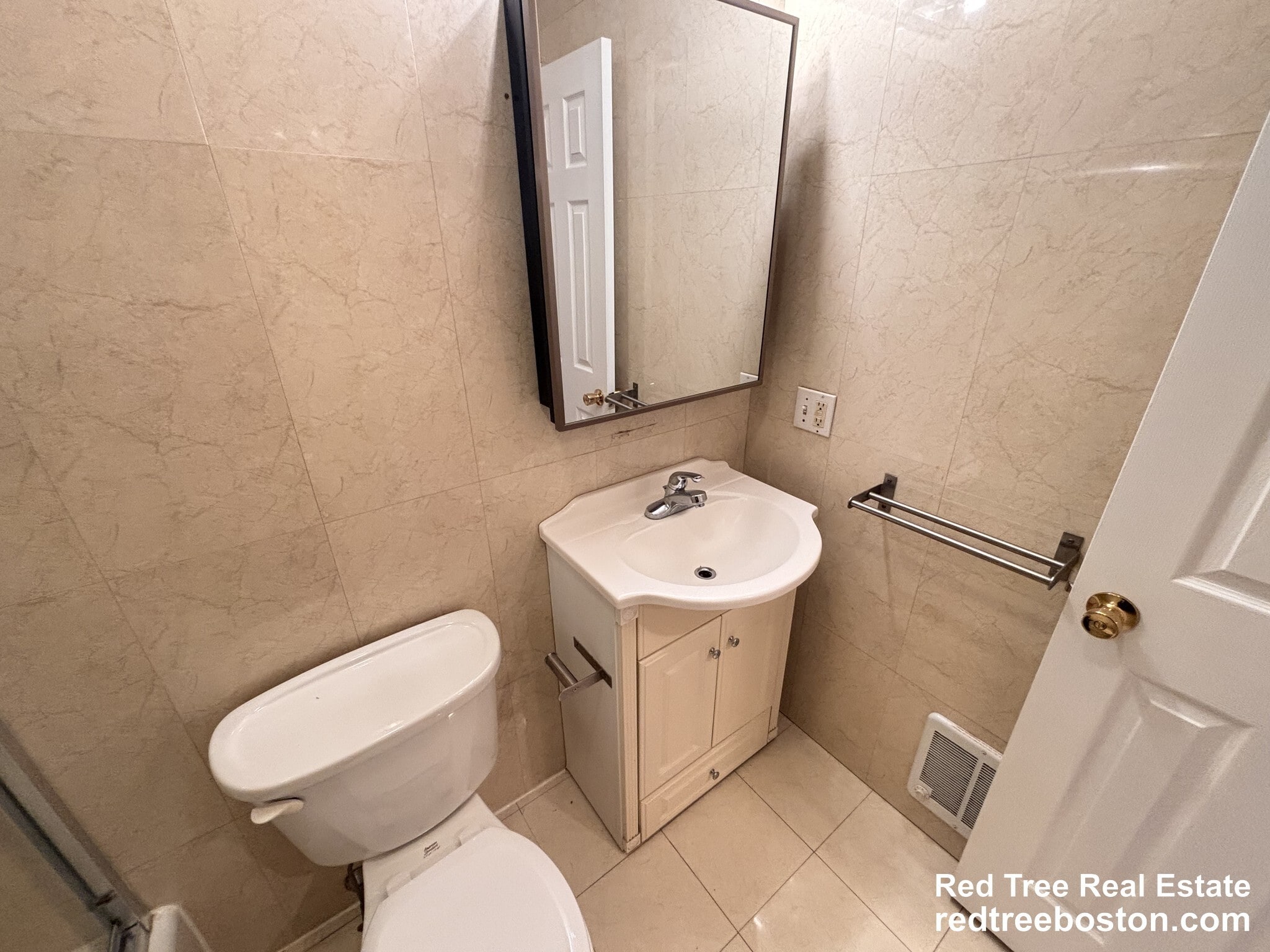 Building Photo - 191 Winthrop Rd