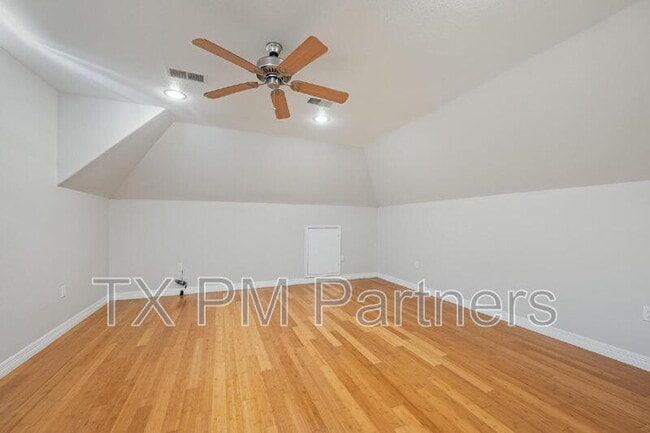 Building Photo - 13819 Lakeview Meadow Dr