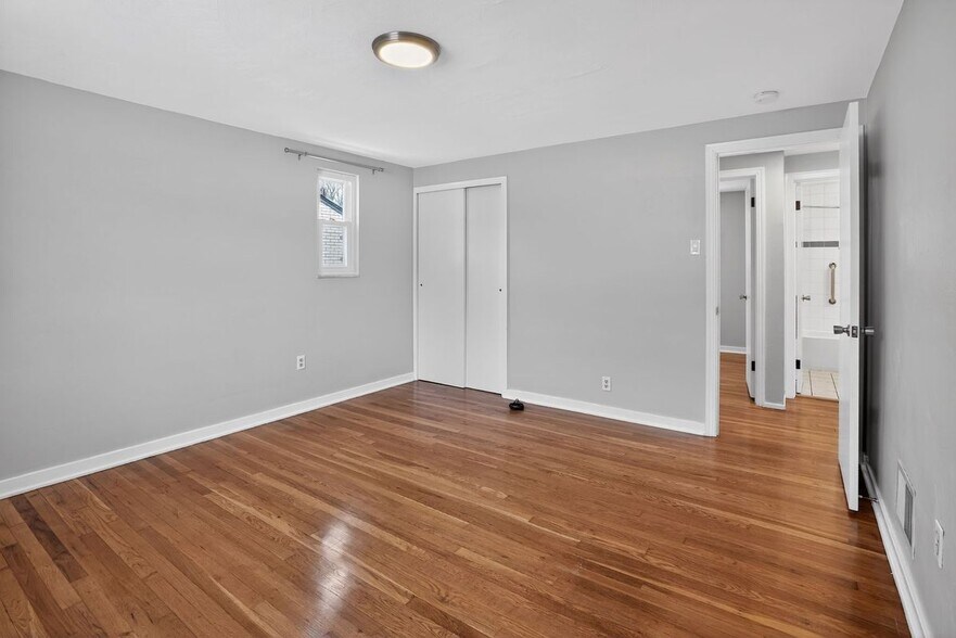 Building Photo - 3341 Recker Dr