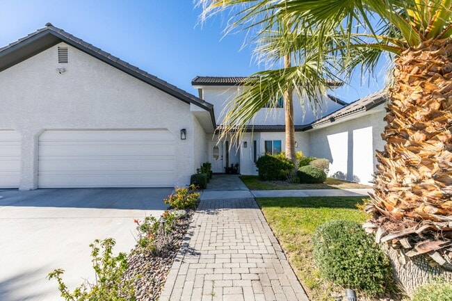 Building Photo - ZONE 8 - 4BD, 2 PRIMARY SUITES, POOL + SPA, OVER HALF AN ACRE LOT, HIGHLY UPGRADED + RENT INCLUDE...