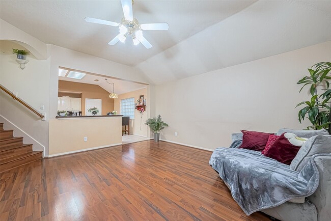 Building Photo - 10323 Emerald Pine Dr