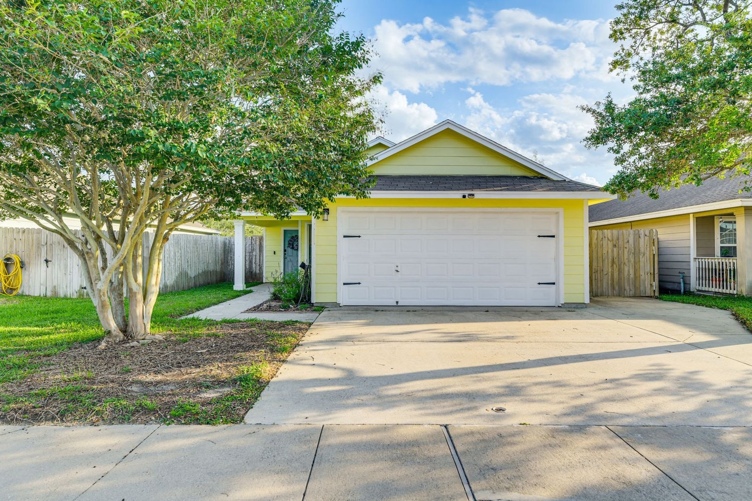 Building Photo - 1509 Oak Harbor Dr