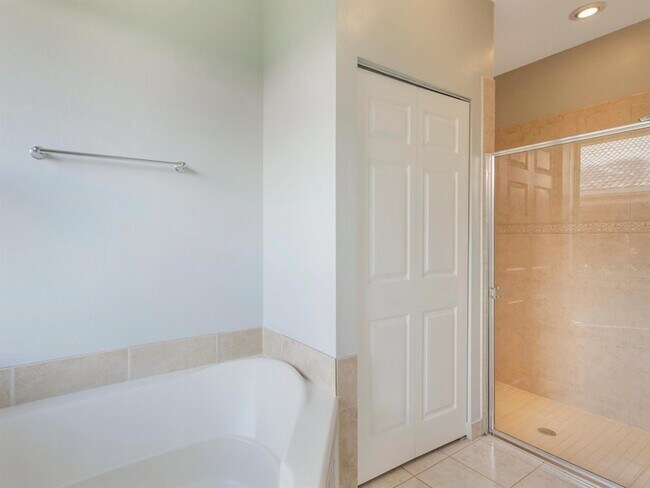 Building Photo - 219 Coral Trace Ln
