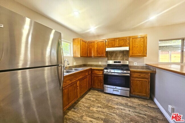 Building Photo - 6946 Jellico Ave