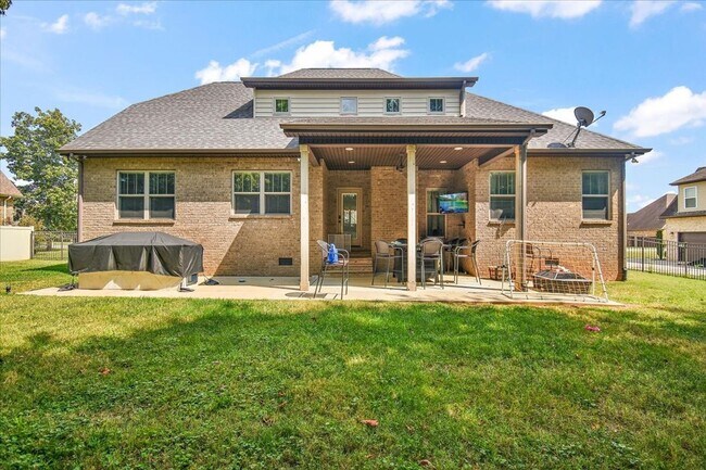 Building Photo - READY FOR SHOWINGS! 4BR Home in Blackman School district