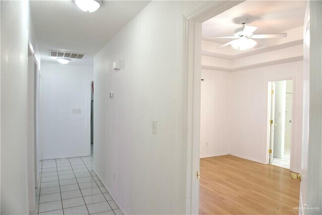 Building Photo - 3600 Cedar Ave